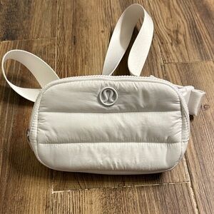 Lululemon Everywhere Belt Bag *Wunder Puff
